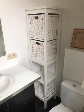 Etagere de salle de bain blanche - excellent état beschikbaar voor biedingen