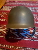 Coque de casque américain, Collections, Enlèvement