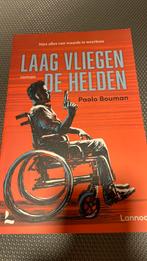 Paolo Bouman - Laag vliegen de helden, Ophalen of Verzenden, Paolo Bouman, Zo goed als nieuw