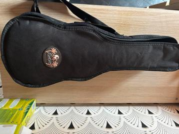 Ukelele, Musique & Instruments, Instruments à corde | Autre, Envoi, Comme neuf, Ukulélé