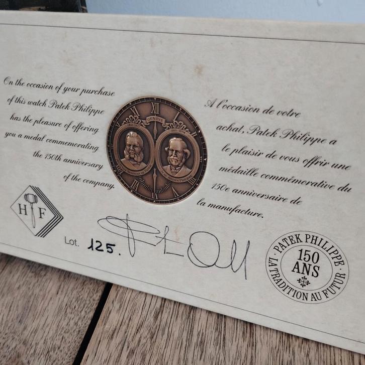 Gesigneerde herdenkingsmunt van Patek Philippe, Handtassen en Accessoires, Horloges | Antiek, Ophalen of Verzenden