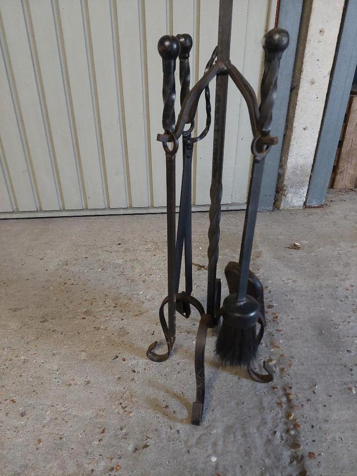 Smeedijzeren haardgereedschapset, Huis en Inrichting, Haarden, Zo goed als nieuw, Houthaard, Ophalen