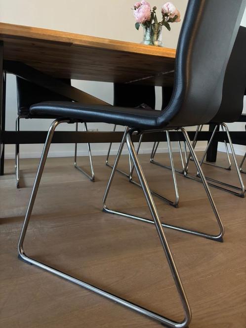Stoelen IKEA, Huis en Inrichting, Stoelen, Zo goed als nieuw, Vijf, Zes of meer stoelen, Zwart, Ophalen