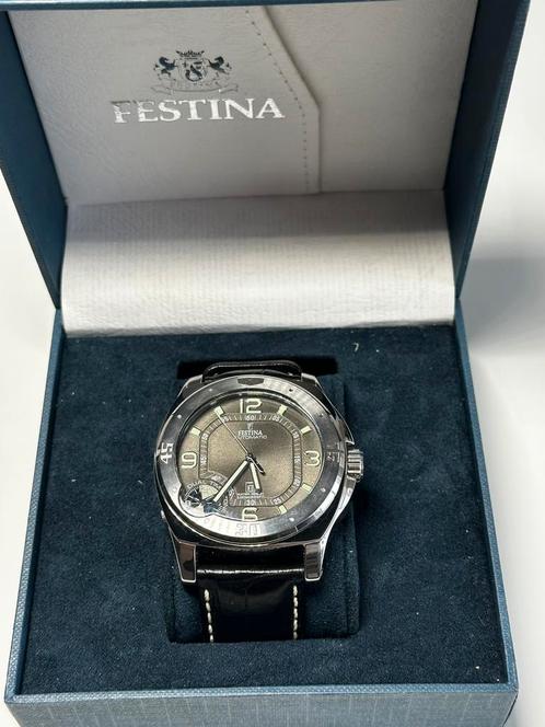 Montre FESTINA dual time neuve - jamais portée, Handtassen en Accessoires, Horloges | Heren, Zo goed als nieuw, Staal, Leer, Ophalen of Verzenden