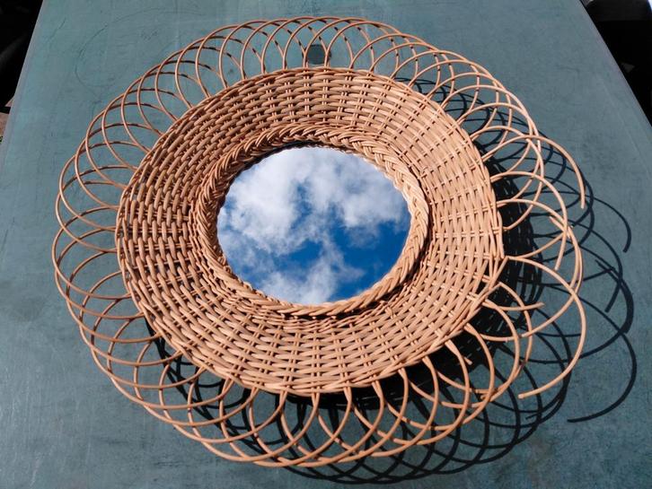 Miroir en rotin Soleil, Huis en Inrichting, Woonaccessoires | Spiegels, Zo goed als nieuw, Ophalen
