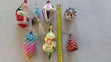 Oude kerstballen, figuren beschikbaar voor biedingen