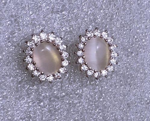 oorknopjes beige katoog met witte diamantjes Lovisa, Bijoux, Sacs & Beauté, Boucles d'oreilles, Beige, Envoi