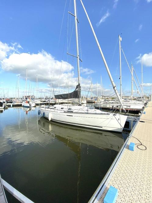 Bénéteau first 31.7 (2007), Sports nautiques & Bateaux, Voiliers à cabine & Voiliers, Utilisé, Yacht de compétition, Polyester