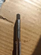 Tap draadtap 7/16 draad tappen, Doe-het-zelf en Bouw, Gereedschap | Handgereedschap, Ophalen