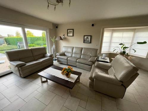 Beige zetel /zithoek met relaxfunctie: 3-zit, 2-zit en 1-zit, Huis en Inrichting, Zetels | Zetels, Zo goed als nieuw, Leer, Ophalen