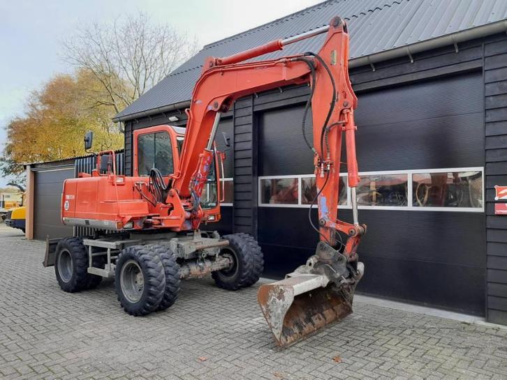 Takeuchi TB070 mobiele kraan graafmachine, Articles professionnels, Machines & Construction | Grues & Excavatrices, Excavatrice