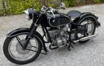 BMW R51/3. Belle moto de 1953.