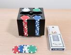Set de poker / cartes de jeu + 100 jetons de poker / NOUVEAU, Trois ou quatre joueurs, Enlèvement ou Envoi, Neuf
