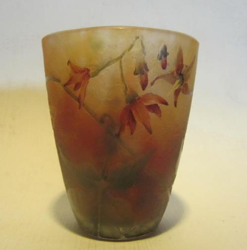 Cameo glazen Daum Nancy vaasje exotische bloemen, Antiek en Kunst, Antiek | Glaswerk en Kristal, Verzenden