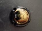 Een champagne of bier capsule kleur zwart en goud, Verzamelen, Ophalen