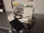 Naaimachine toyota, Hobby en Vrije tijd, Ophalen of Verzenden, Gebruikt, Naaimachine, Overige merken