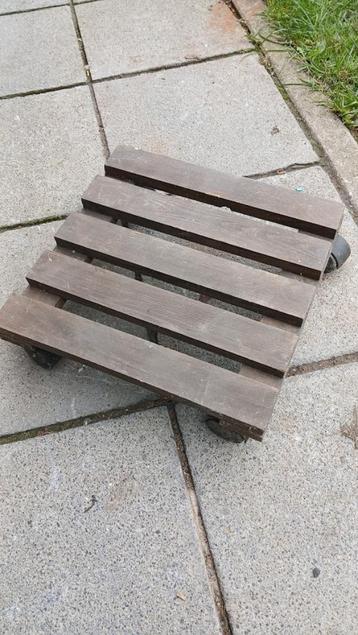 plantentrolleys beschikbaar voor biedingen