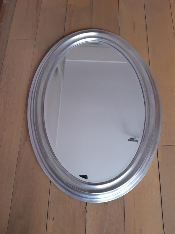Landelijke ovalen spiegel, Huis en Inrichting, Woonaccessoires | Spiegels, Zo goed als nieuw, 50 tot 75 cm, Minder dan 100 cm