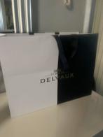 DELVAUX - Sac noir et Blanc cartonnés avec écriture doré, Bijoux, Sacs & Beauté, Sacs | Sacs Femme, Enlèvement ou Envoi, Comme neuf