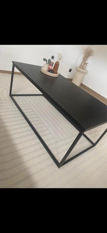 Stalen salontafel zwart....... beschikbaar voor biedingen