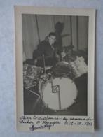 gesigneerde kaart Maurice Leys jazzdrummer uit 1943, Ophalen of Verzenden, Gebruikt, Foto of Kaart, Gesigneerd