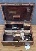 RARE British Navy Box contenant un wattmètre à guide d'ondes, Marine, Enlèvement ou Envoi, Caisse ou Géocache