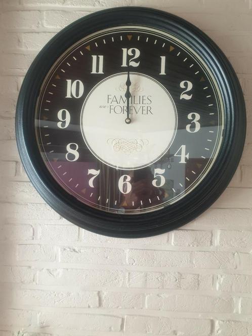 Belle horloge murale à vendre !!, Maison & Meubles, Accessoires pour la Maison | Horloges, Comme neuf, Horloge murale, Enlèvement