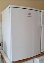 Electrolux tafelkoelkast, Elektronische apparatuur, Koelkasten en IJskasten, Zonder vriesvak, 200 liter of meer, 60 cm of meer