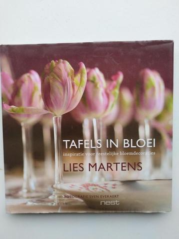 Boek "Tafels in bloei" (Lies Martens) beschikbaar voor biedingen