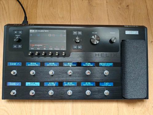 Line 6 Helix Floor modeller in flightcase, Muziek en Instrumenten, Effecten, Zo goed als nieuw, Multi-effect, Ophalen of Verzenden