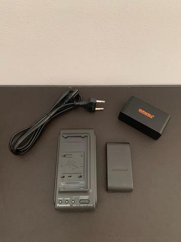 PANASONIC batterijlader + 2 batterijen beschikbaar voor biedingen