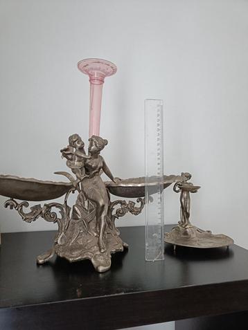 Tinnen decoratie schalen beschikbaar voor biedingen