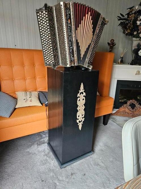Accordeon op zuil, Muziek en Instrumenten, Orgels, Zo goed als nieuw, Ophalen of Verzenden