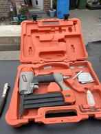 Nagelpistool en compressor, Doe-het-zelf en Bouw, Gereedschap | Handgereedschap, Ophalen, Zo goed als nieuw