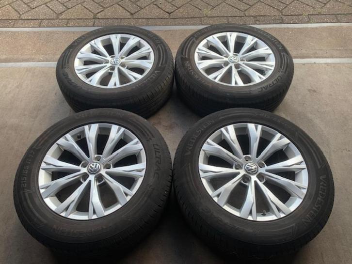 VW TIGUAN MONTANA VELGEN + NIEUWE WINTERBANDEN 215 65 R17, Auto diversen, Auto-accessoires, Nieuw, Ophalen of Verzenden