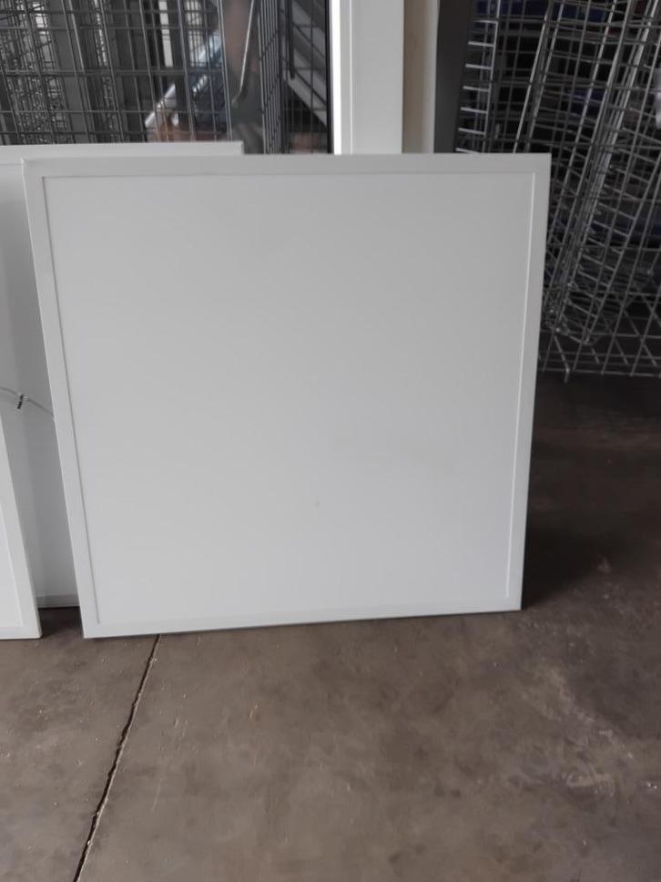 Ledpaneel 60x60 60x30 90x30 gebruikt Ledbatten 90 120cm, Huis en Inrichting, Lampen | Plafondlampen, Zo goed als nieuw, Kunststof