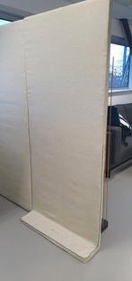 Akoustische panelen voor meer rust in landschapskantoor.