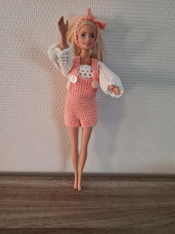 Setje voor barbie sallopette, trui en  haarband beschikbaar voor biedingen
