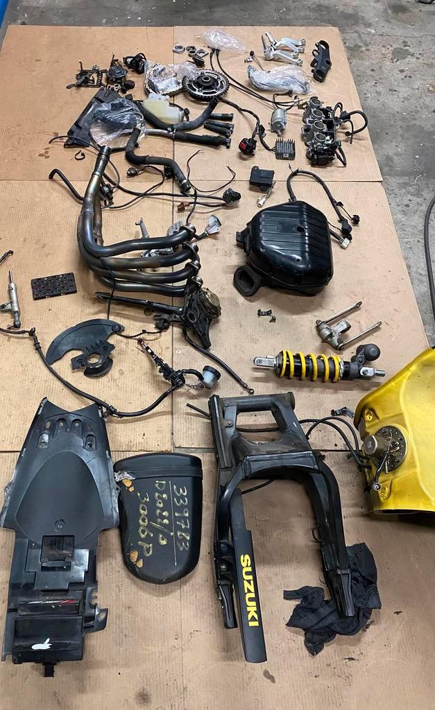 Pieces suzuki gsxr 1000 k3 k4, Motos, Pièces | Suzuki, Utilisé, Enlèvement