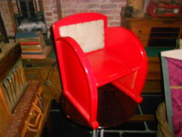 Kinderstoel beschikbaar voor biedingen