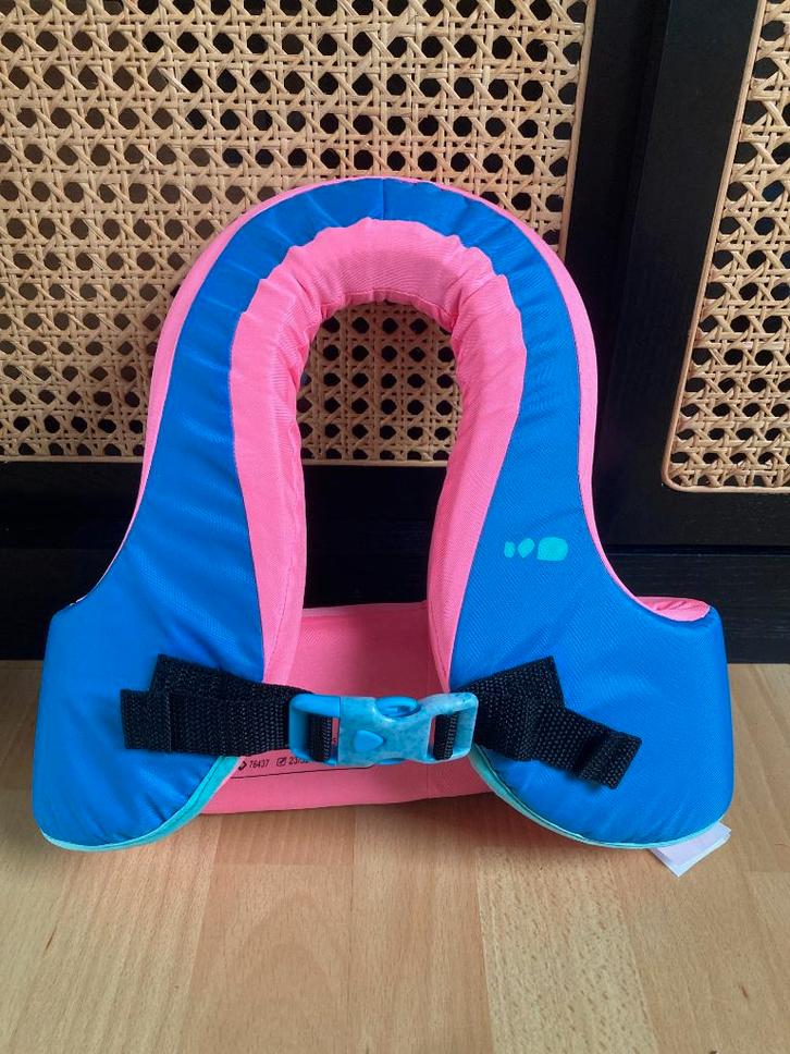 Gilet de natation Decathlon Swimvest+ (15-25 kg), Enfants & Bébés, Vêtements de bébé | Autre, Utilisé, Garçon ou Fille, Enlèvement ou Envoi