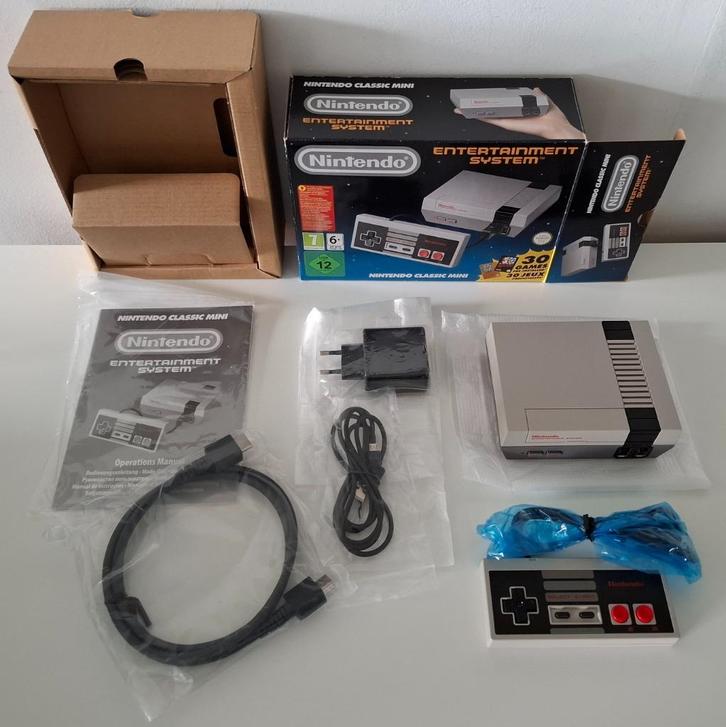 NES Mini (nieuw) inclusief USB lader, Games en Spelcomputers, Spelcomputers | Nintendo NES, Nieuw, Met 1 controller, Ophalen of Verzenden