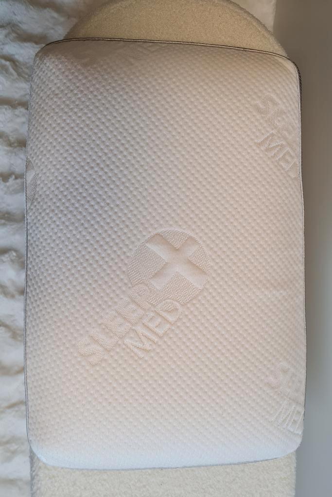 Oreiller en mousse à mémoire de forme SleepMed, Maison & Meubles, Chambre à coucher | Linge de lit, Utilisé, Oreiller, Une personne