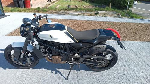 Husqvarna 701 vitpilen met powercommander!, Motoren, Motoren | Husqvarna, Particulier, Naked bike, meer dan 35 kW, 1 cilinder