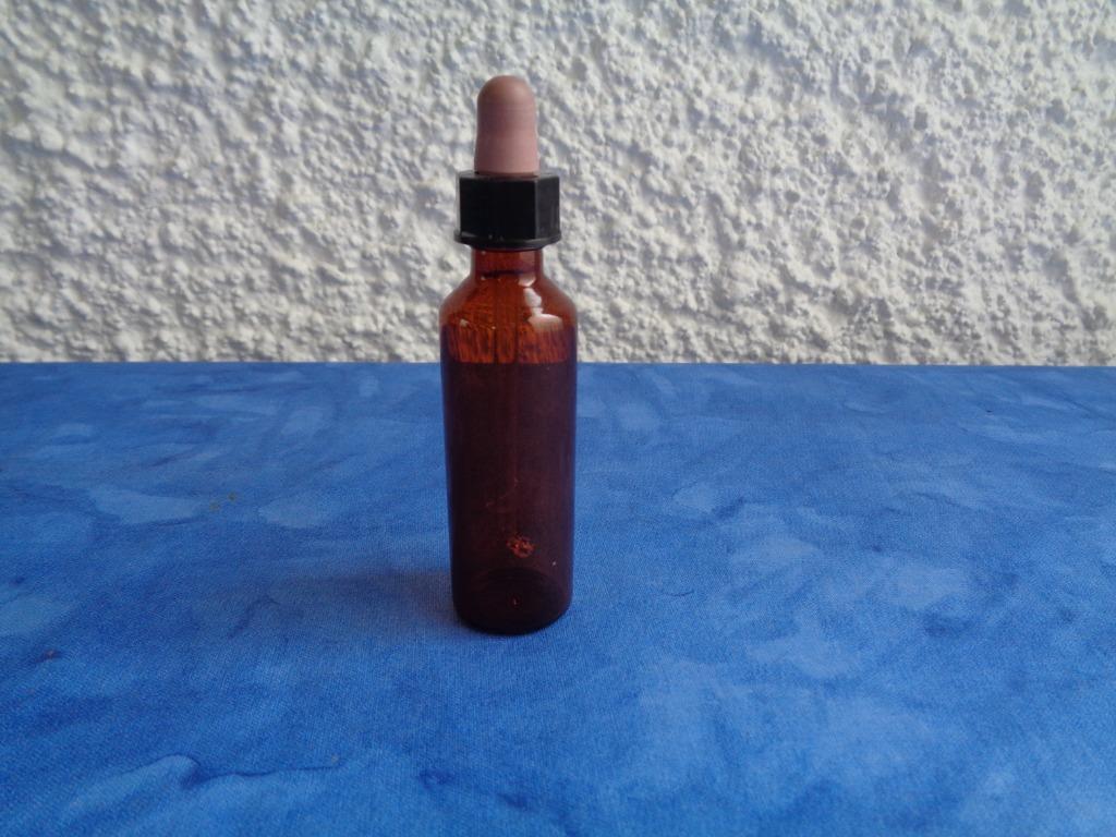 Petite bouteille brune avec pipette 20ml, Ophalen of Verzenden, Gebruikt