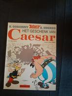 Asterix - het geschenk van Caesar (uitgave Hachette), Gelezen, Uderzo Goscinny, Ophalen of Verzenden, Eén stripboek