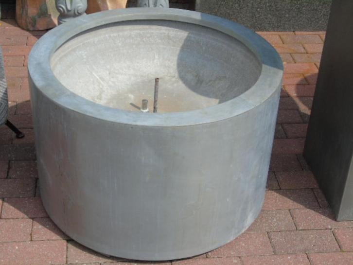 verzinkte tuinfontein, gesoldeerde ronde vijver!!, Tuin en Terras, Waterpartijen en Fonteinen, Zo goed als nieuw, Fontein, Overige materialen
