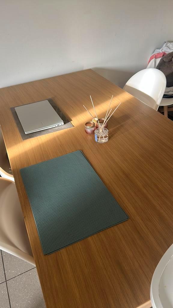 Table à manger à vendre 180 x 90, Maison & Meubles, Tables | Tables à manger, Comme neuf, 50 à 100 cm, 150 à 200 cm, Cinq personnes ou plus