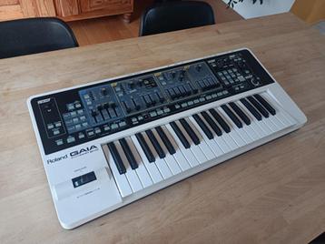 Roland Gaia SH-01