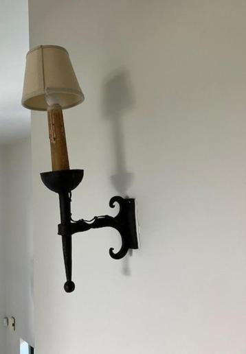 muurverlichting beschikbaar voor biedingen